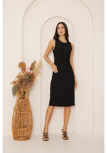 Siyah Yırtmaç Detaylı Kolsuz Elbise Dm1032