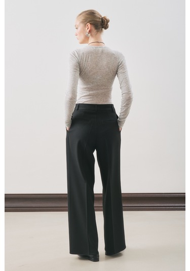 Dına Pile Detaylı Pantolon Siyah Siyah