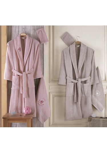 Pamuxu 8 Parça Aile Bornoz Seti