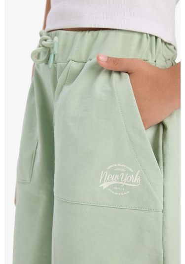 Defacto Kız Çocuk Beli Lastikli Basic Düz Şort B0847a825hsgn1105 Yeşil