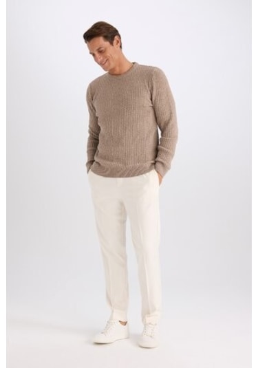 DeFacto Standart Fit Bisiklet Yaka Dokulu Triko Kazak E0811AXNSBG224 DeFacto Standart Fit Bisiklet Yaka Dokulu Triko Kazak E0811AXNSBG224