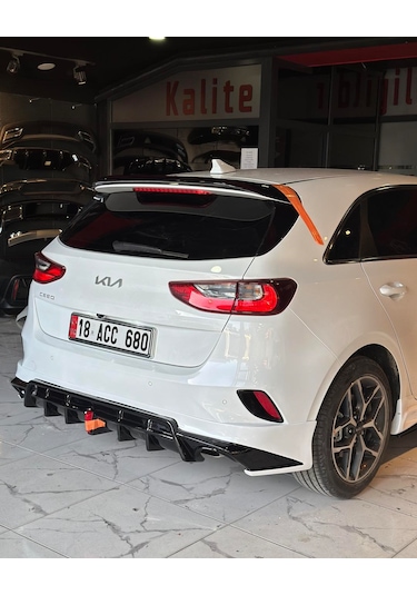 Kia Ceed 2021... Body Kit--fibersan Tuning