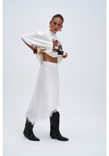 Lina Dantel Detay Beyaz Saten Etek Beyaz