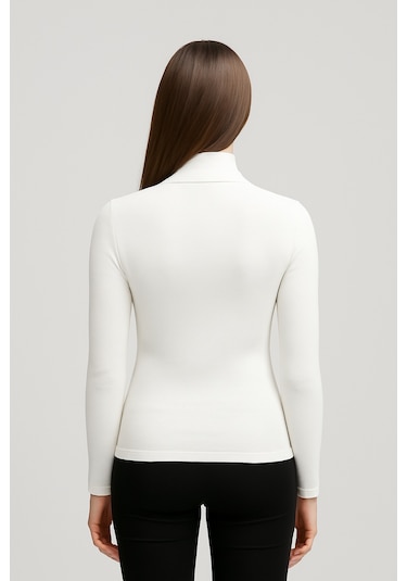 Kadın Tam Boğazlı Yumuşak Dokulu Kazak Beyaz