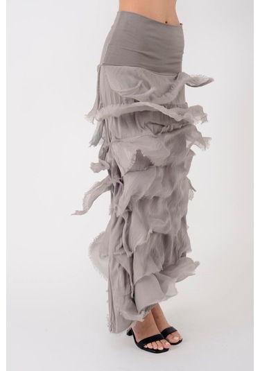 İtalyan 2 Beden Ince Gösteren Kat Kat Ipek Etek & Straplez Elbise Vizon