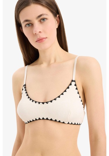 DeFacto Regular Fit Bürümcük Bikini Üstü-Fall in Love E0306AX25SMWT16 DeFacto Regular Fit Bürümcük Bikini Üstü-Fall in Love E0306AX25SMWT16