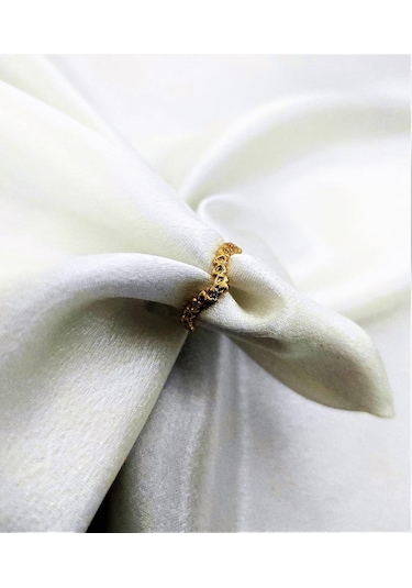 GOLD KAPLAMA KARARMAZ TAÇ FİGÜR ALTTAN AYARLI EKLEM YÜZÜK-YÜZÜK14 Altın