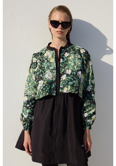 Manuka Rüzgarlıklı 3'lü Tesettür Mayo Takımı Yaprak Çok Renkli