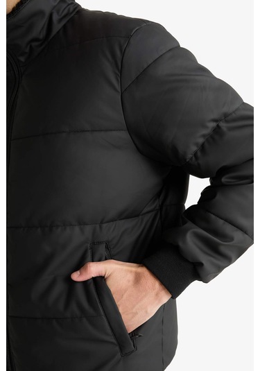 Defacto Su İtici Regular Fit Gömlek Yaka Astarlı Fermuarlı İç Cepli Kürk Yakalı Suni Deri Mont C5857ax25wnbk27 Siyah-bk27