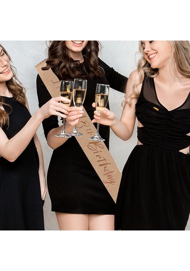 Shineyee 18 Yaş Partisi Dekorasyon Seti - Gümüş Pembe Taç, Balon, Kemer Ve Pin İle Kadınlar İçin Özel Kutlama Malzemeleri Standart