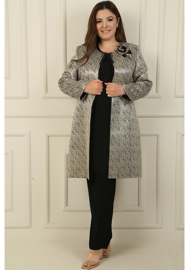 Kolsuz Yanları Yırtmaçlı Bluz Boncuk Detaylı Astarlı Uzun Jakarlı Ceket Pantolon Büyük Beden 3'lü Takım Siyah