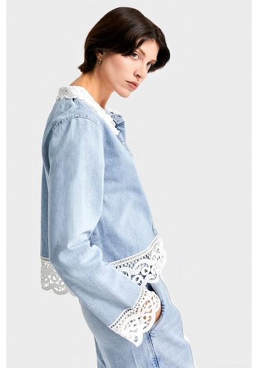 Itsbasic Kadın Kot Rengi 4s5-3 Viskon Kumaş Dantel Detaylı Özel Tasarım Denim Gömlek