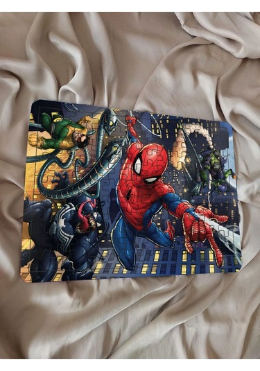 Çocuk Puzzle Ahşap Örümcek Adam2 108 Parça Mobilya