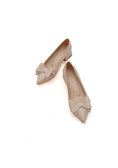 Renata Bej Fiyonklu 4cm Sivri Burun Topuklu Ayakkabı Bej Cilt