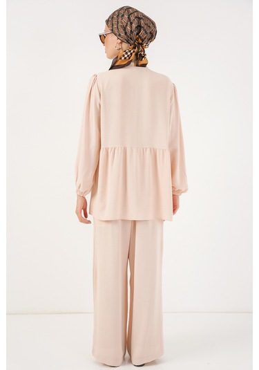 Kadın Önü Bağcıklı Tunik Pantolon İkili Takım 6744 - Krem Krem Kadın Önü Bağcıklı Tunik Pantolon İkili Takım 6744 - Krem Krem