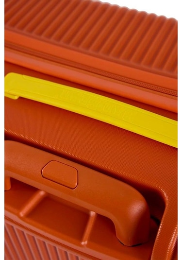 Bad Bear Logo Suitcase 23.01.80.003t Turuncu Kabin Boy Valiz 40lt Turuncu