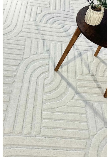 Siena Kendinden Desenli Peluş Kaymaz Taban Salon Halısı Mutfak Halısı Yolluk Ekru