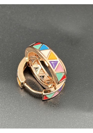 Çelik Çok Renkli Asimetrik Modelli Taşlı Gold Yuvarlak 1.8 Çap Kadın Halka Günlük Küpe Çok Renkli