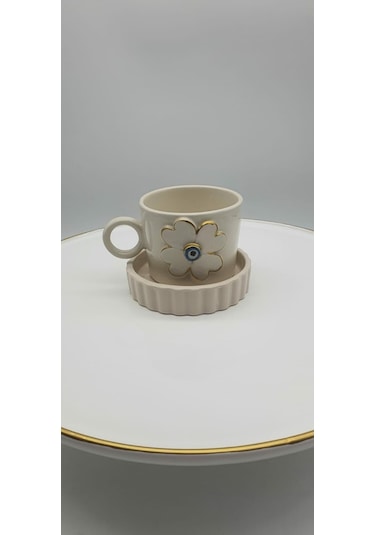 Altın Yaldızlı Nazar Boncuklu Yonca Fincan Mug
