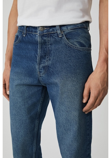BRUNO Erkek Regular Fit Rahat Kesim Kalın Dokulu Yıkama Efektli Magic Denim Orta Mavi Jeans