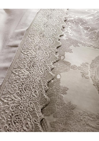 Madame Coco Roussillon 8 Parça Çeyiz Seti Gold