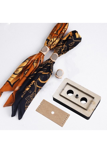 Suntek Atkı Tokası Kesme Kalıpları Delme Kalıbı 67x31mm