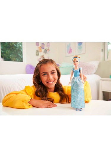 Disney Prenses Cinderella HLW06