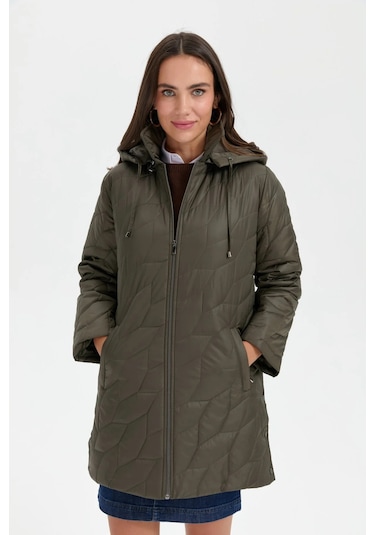 Desen Triko Kadın Yanları Çıtçıtlı Yaprak Desenli Kapüşonlu Araboy Kapitone Kaban 24419 Yeşil Yeşil