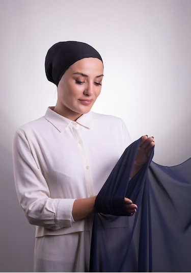 Hürrem Bone Lacivert Pratik Hazır Geçmeli Şal Şifon Boru Boneli 3001_02