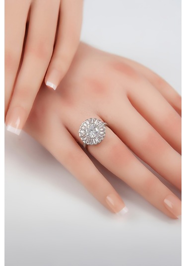 Zirkon Taşlı Baget Süslemeli Rodyumlu 925 Ayar Gümüş Bayan Yüzük -7975