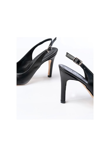 St-1153 Siyah Günlük Arkası Açık 9 Cm Topuklu Kadın Ayakkabı Siyah