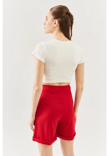 Kadın Kısa Kol Bisiklet Yaka Vücuda Oturan %100 Pamuklu Kaşkorse Esnek Crop Bluz Beyaz