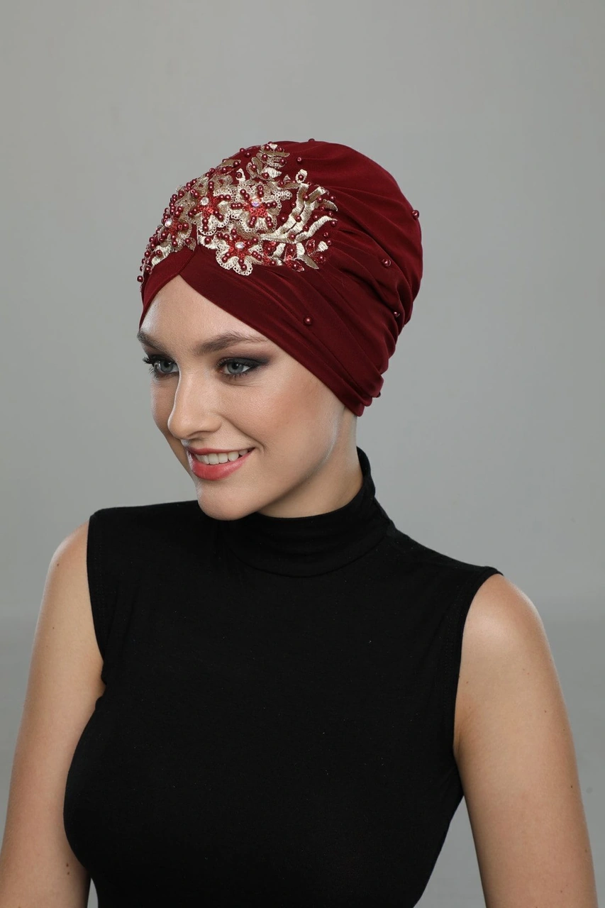 Kopma Astarlı Işlemeli Bordo Geniş Sırma Motifli Hazır Türban Tesettür Abiye Bone Bordo Geniş Sırma