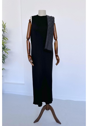 Merserize Kolsuz Elbise - Siyah