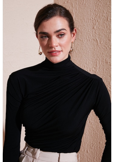 Lela Streç Büzgü Detaylı Slim Fit Dik Yaka Bayan Bluz 669925 Siyah