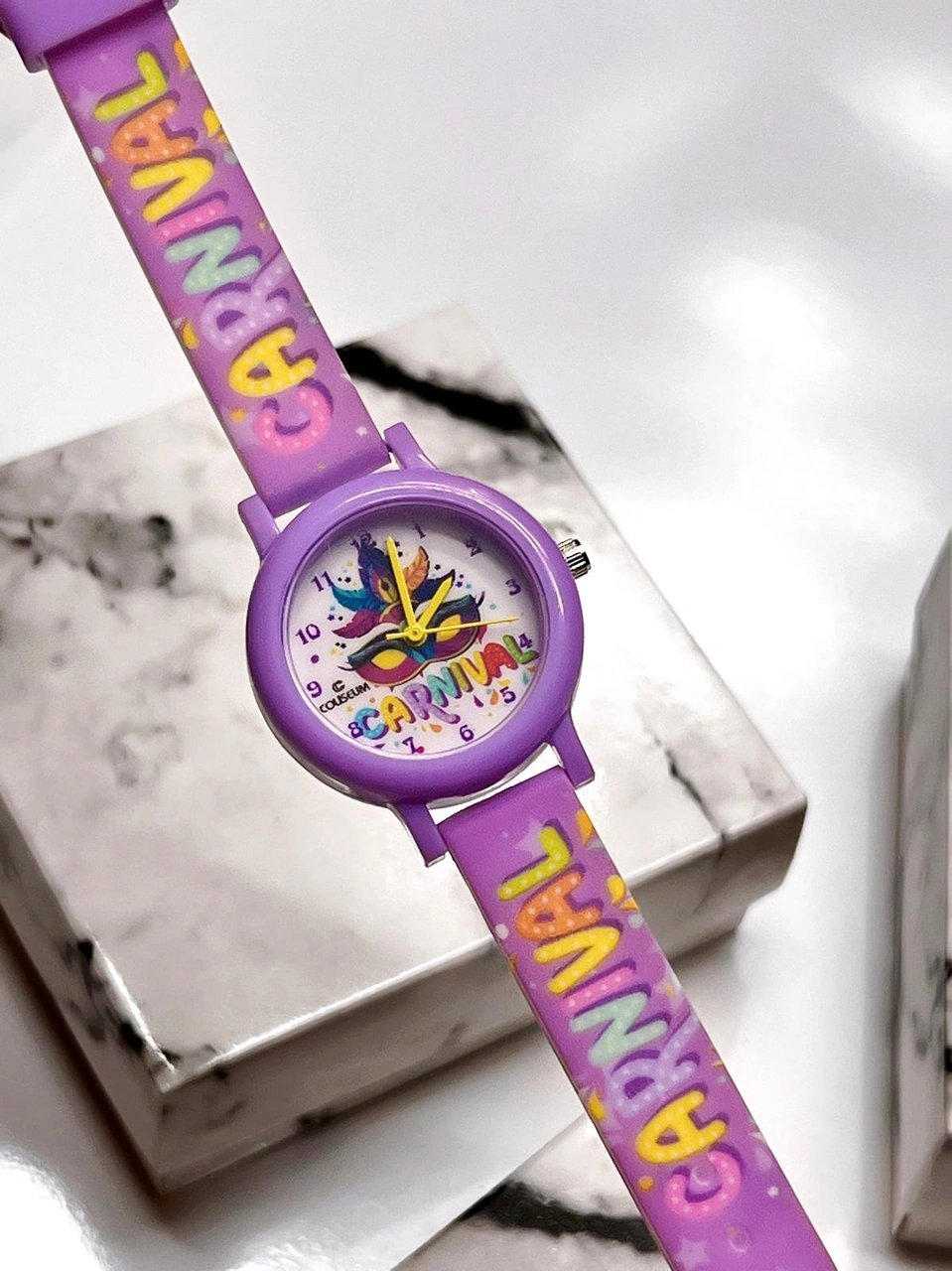 Coliseum Renkli Ve Figürlü Özel Kutulu Çocuk Kol Saati Ft.cls.ck13 Çok Renkli