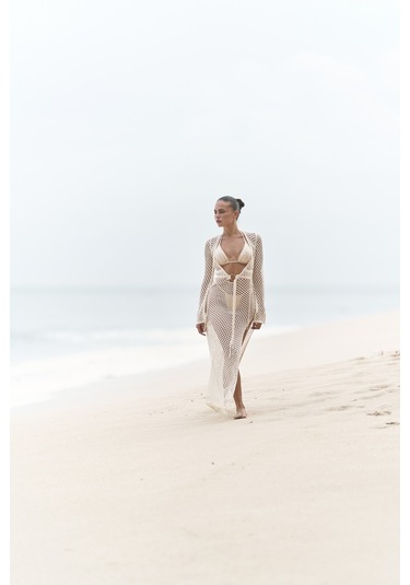 Fajahar Dekolteli Bağcıklı Bej Triko Uzun Elbise Bej