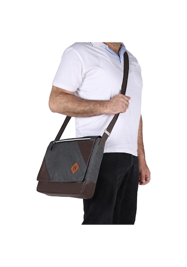 Strong 15.6 İnch Laptop Bölmeli Omuz Askılı Postacı Çantası Kft03 Füme Çok Renkli