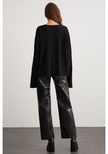 Basıl  Kadın %100 Pamuk Bisiklet Yaka Oversize Fit Uzun Kollu Siyah T-shirt