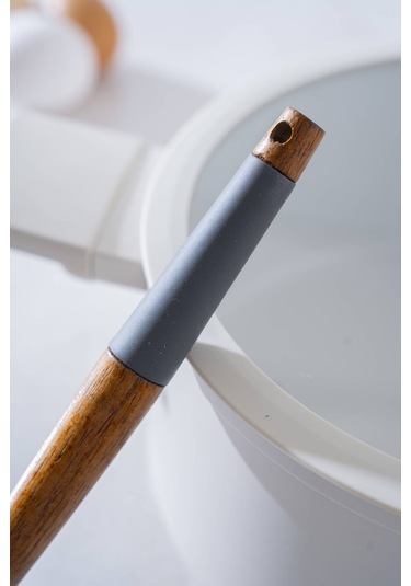 Evero Delikli Silikon Spatula - 28 Cm Gri