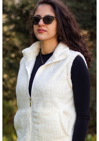 Kadın Ekru Beyaz Dik Yaka Kalın Peluş Fermuarlı Yelek 24kylkk215 001