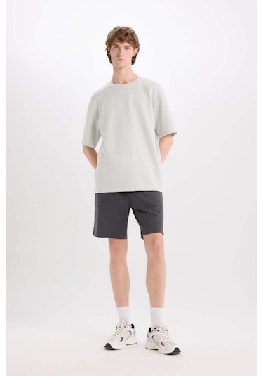 DeFacto %100 Pamuk Slim Fit Dar Kesim Dar Paça Cepli Basic Düz Şort B8673AX25SMAR104