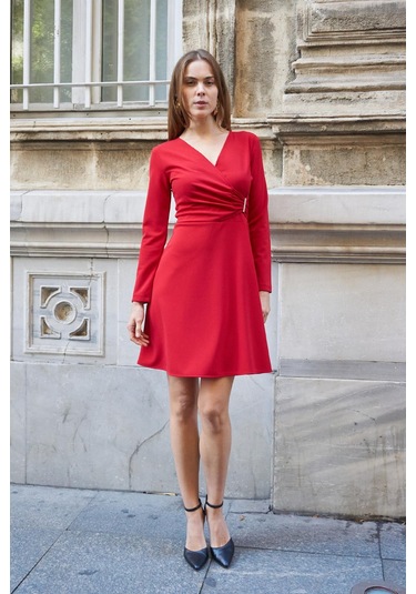 Kadın Likralı Krep Kumaş Kruvaze Anvelop Büzgülü Eteği Çan Uzun Kol Diz Boy Elbise-kırmızı Kırmızı