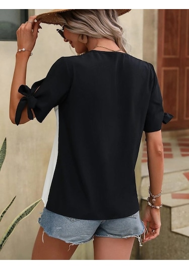 Soonaksesuar Kadın Kısa Kollu Kollardan Bağlamalı Önden Asimetrik Kesim Çift Renk Detaylı Düğmeli Ithal Krep Bluz Siyah