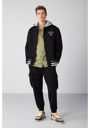 Leon Erkek Kolej Bomber Nakışlı Kontrast Kapüşonlu Çizgili Trikolu Içi Polarlı Bomber Siyah Sweatshi Leon Erkek Kolej Bomber Nakışlı Kontrast Kapüşonlu Çizgili Trikolu Içi Polarlı Bomber Siyah Sweatshi
