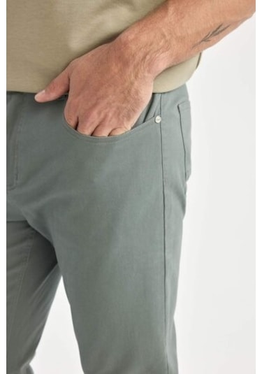 DeFacto Yazlık Gabardin Chino Kanvas Pantolon Slim Fit Dar Kesim Dar Paça Cepli B2089AX25SPGN826