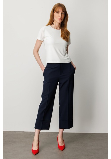 On Kadın Sıfır Yaka Kısa Kol Basic Bluz 61334 Ekru Ekru