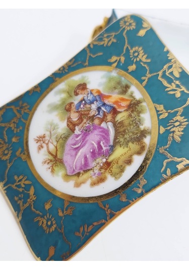 Limoges Aşık Temalı Mini Porselen Takı Kutusu
