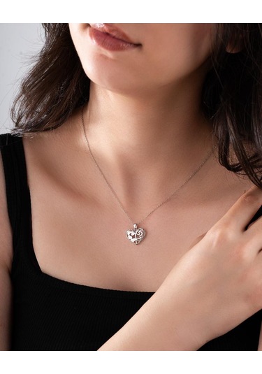 925 Ayar Rodyum Kaplama Ajurlu İki Farklı Desenli Kalp Gümüş Kolye Rzn10317