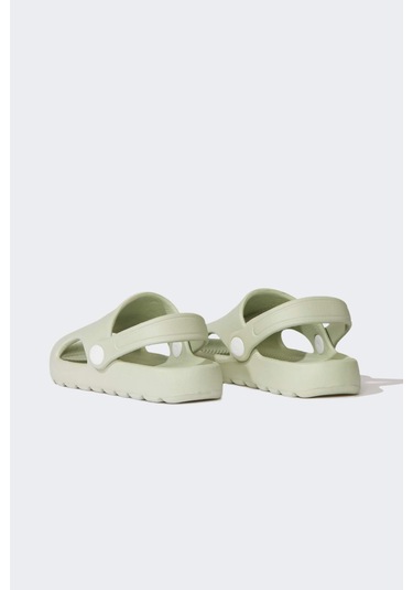 DeFacto Kız Çocuk Düz Taban Eva Terlik E3341A525SMGN200 Yeşil DeFacto Kız Çocuk Düz Taban Eva Terlik E3341A525SMGN200 Yeşil